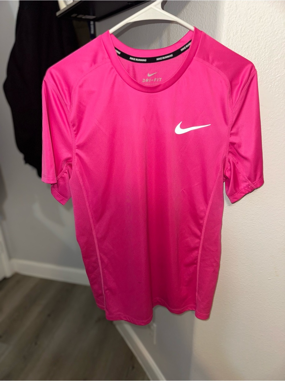 Nike Men’s Hot Pink Dri-FIT Short-Sleeve Tee